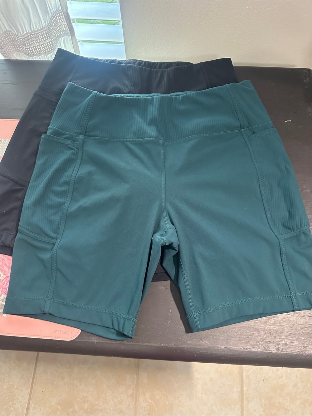 2 pair set High-Waist Ladies Athletic  Shorts 1 green and 1 Black Sz XL